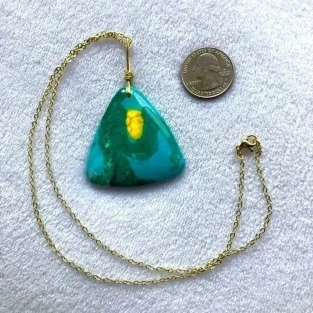 Reversible Triangle Fire Agate 10k Gold Ne… - Picture 4 of 4